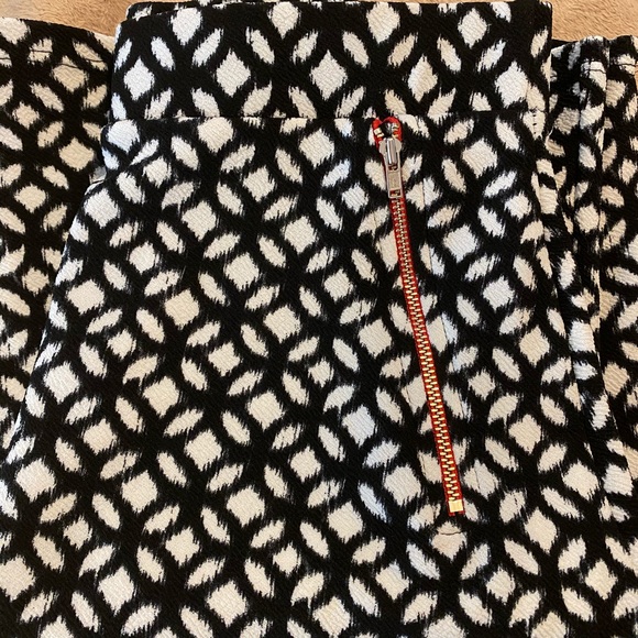 Black and White Le Lis Skirt Stitch Fix - Picture 2 of 5